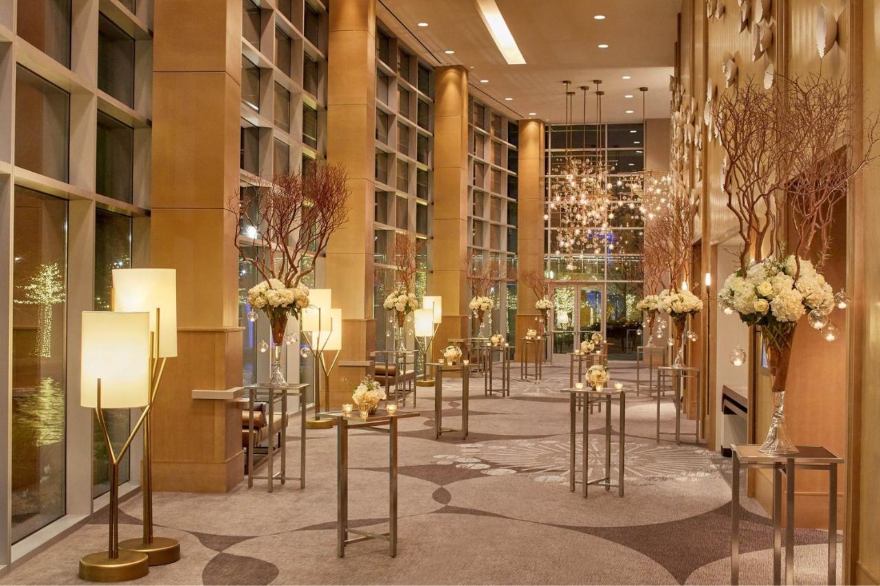 The Westin At The Woodlands Hotell Eksteriør bilde